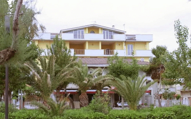 Hotel La Tartaruga Roseto Degli Abruzzi Bagian luar foto